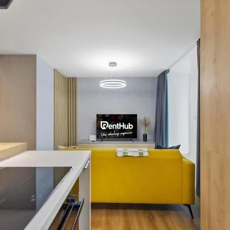 Train Station With Terrasse 1 Апартаменти