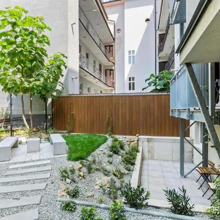 Апартаменти Train Station With Terrasse 1 Братислава