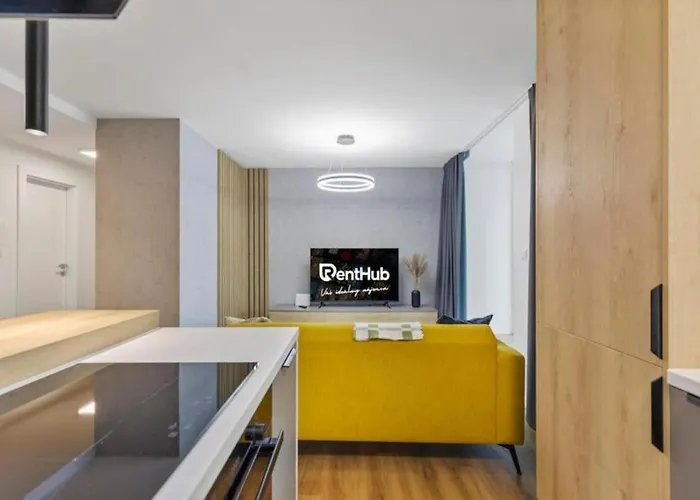 Train Station With Terrasse 1 Apartament